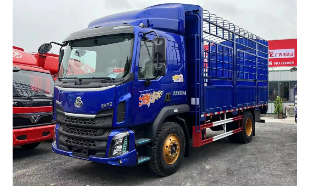 Грузовой фургон CHENGLONG M3