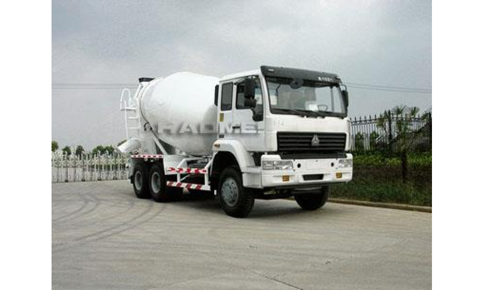 Автобетоносмеситель HAOMEI HM8-D