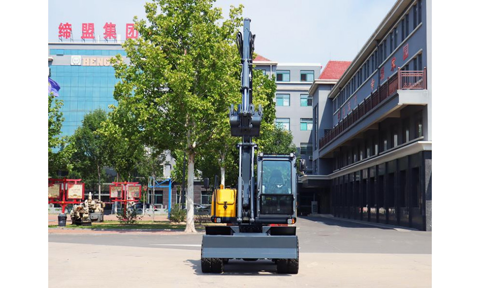 Экскаватор колесный HENGTE HT125W-G
