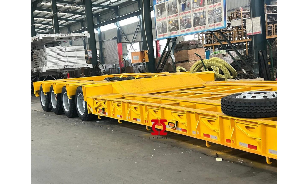 Полуприцеп низкорамный TONGYADA 100T DETACHABLE GOOSENECK HYDRAULIC LOW BED SEMI TRAILER