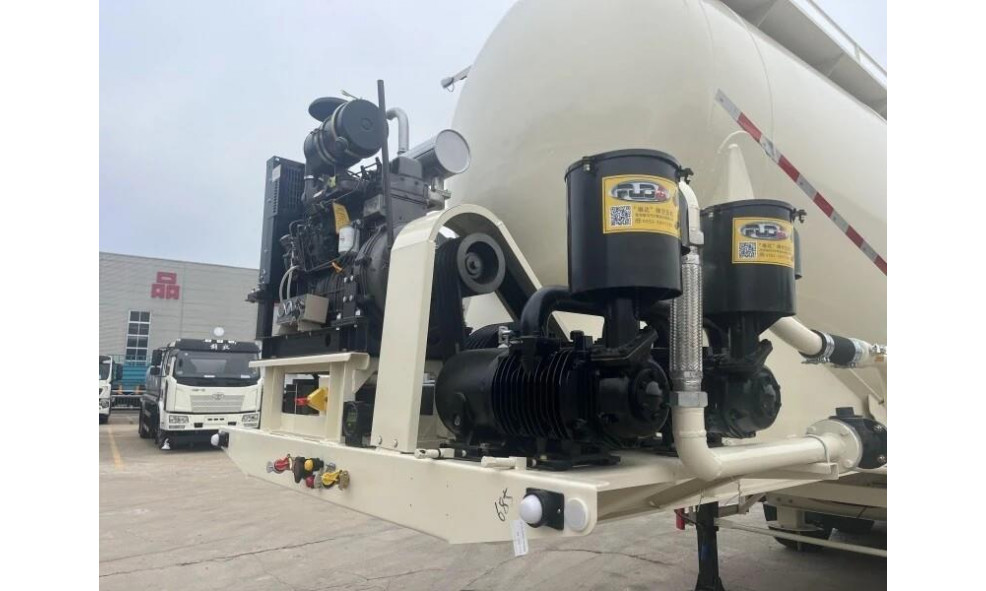 Полуприцеп цементовоз TONGYADA 30T CEMENT TANKER TRAILER