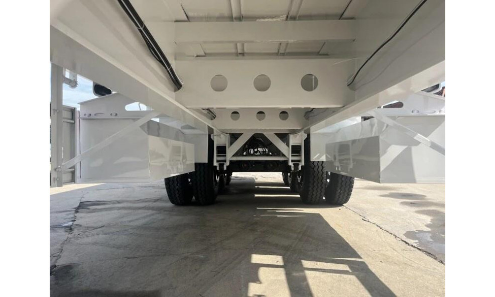 Полуприцеп скотовоз TONGYADA 3AXLES SIDE WALL SEMI TRAILER
