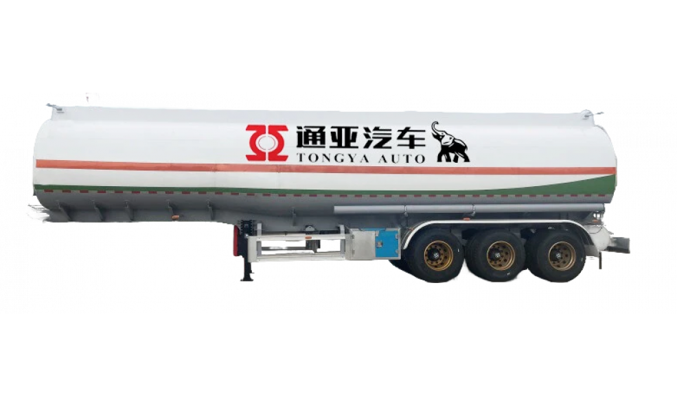 Полуприцеп-бензовоз TONGYADA 45000L FUEL TANKER SEMI TRAILER