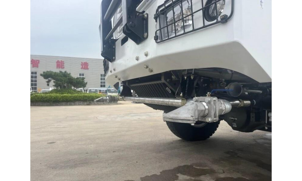 Поливочная машина TONGYADA WATERING TRUCK